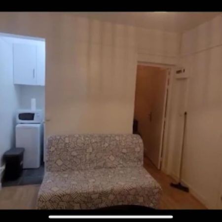 Charmant Appartement Pres De Montmartre Париж Екстериор снимка