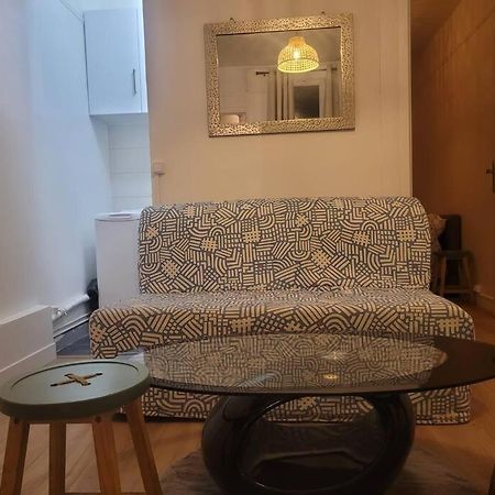 Charmant Appartement Pres De Montmartre Париж Екстериор снимка