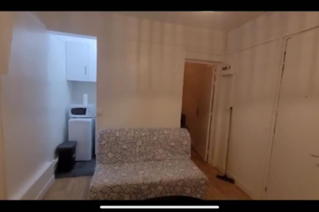 Charmant Appartement Pres De Montmartre Париж Екстериор снимка