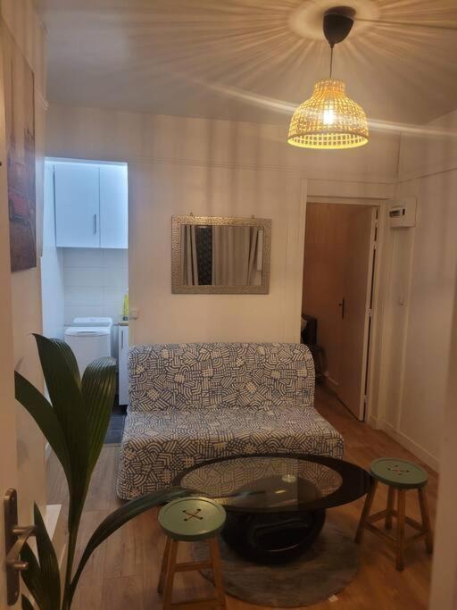 Charmant Appartement Pres De Montmartre Париж Екстериор снимка